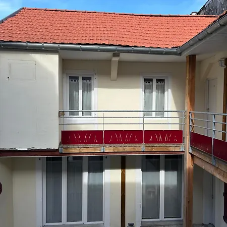 La Terrasse : Chic 2 Au Coeur De Apartment Pau